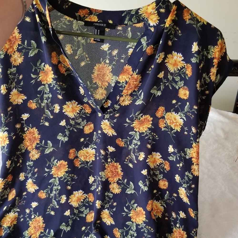 Forever 21 Navy Floral Blouse